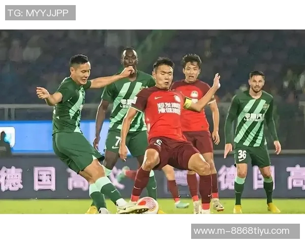 河南队凭借定位球进攻本赛季打入29球领跑中超球队展现强大实力