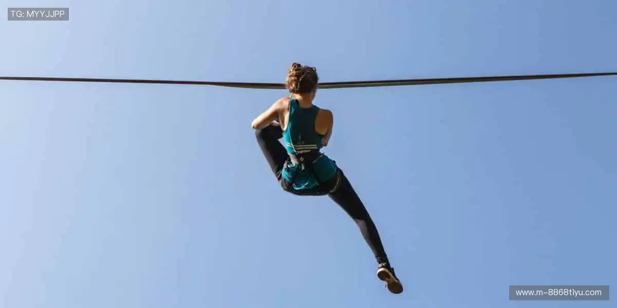 🏆冠军同款，与偶像共享荣耀时刻！